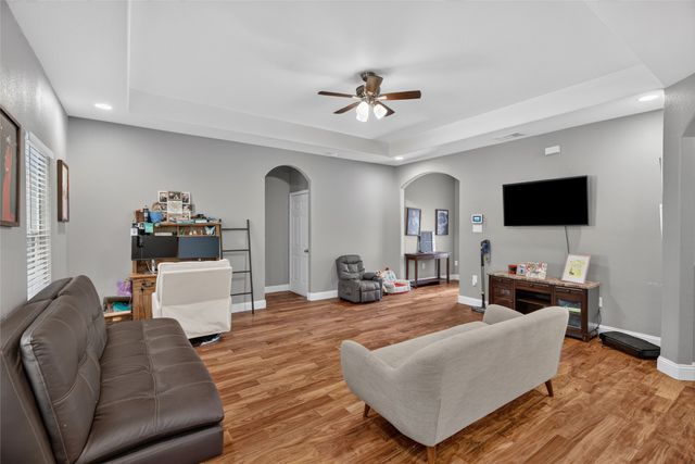 601 E Jefferson Street, Waxahachie, TX 75165