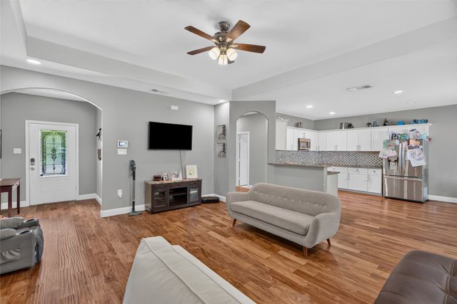 601 E Jefferson Street, Waxahachie, TX 75165