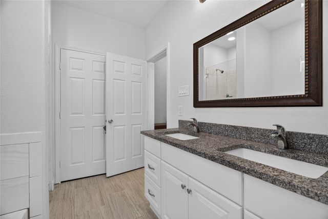 601 E Jefferson Street, Waxahachie, TX 75165