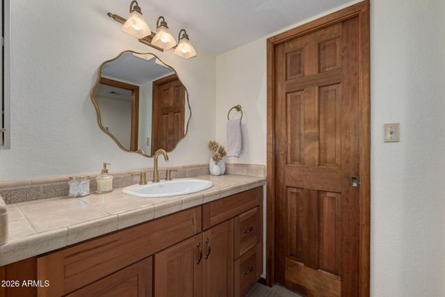 5998 N 78TH Street 100, Scottsdale, AZ 85250