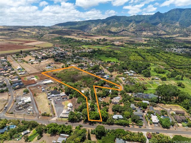 66-195 Kaamooloa Road B, Waialua, HI 96791