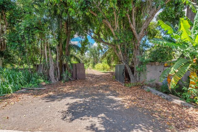 66-195 Kaamooloa Road B, Waialua, HI 96791