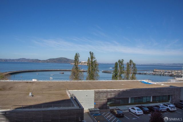 1050 North Point Street 405, San Francisco, CA 94109