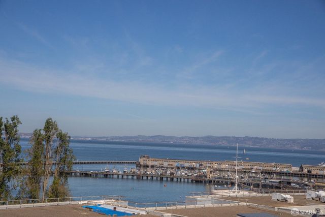 1050 North Point Street 405, San Francisco, CA 94109