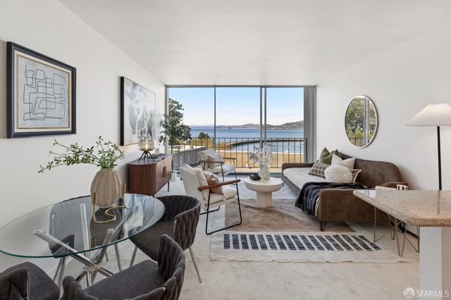 1050 North Point Street 405, San Francisco, CA 94109