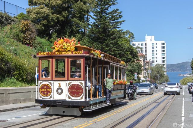 1050 North Point Street 405, San Francisco, CA 94109