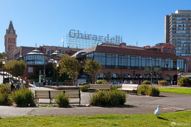 1050 North Point Street 405, San Francisco, CA 94109