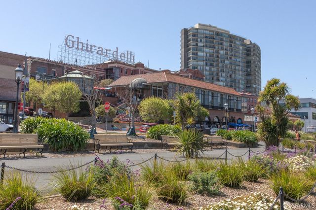 1050 North Point Street 405, San Francisco, CA 94109