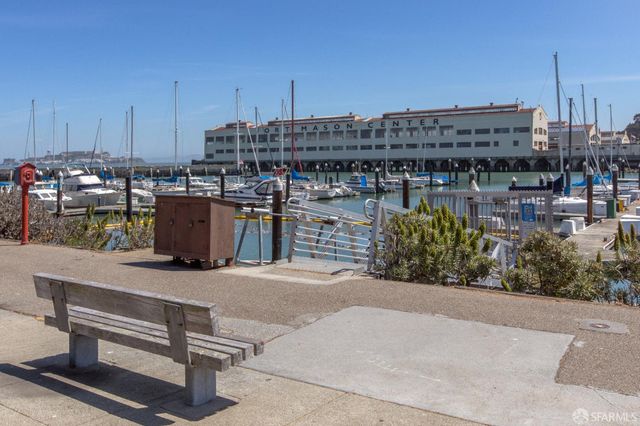 1050 North Point Street 405, San Francisco, CA 94109