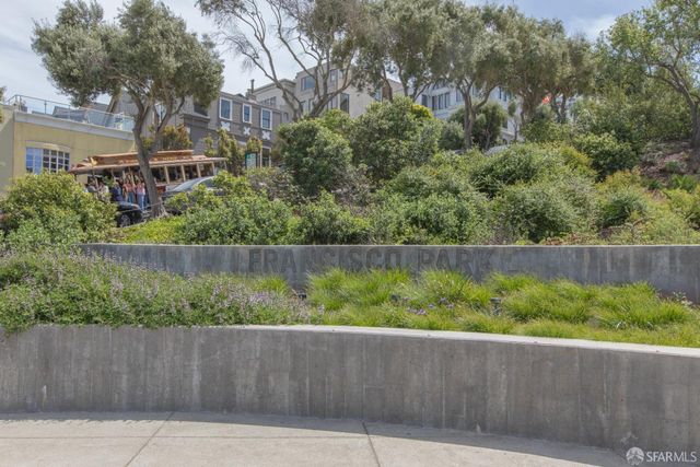 1050 North Point Street 405, San Francisco, CA 94109