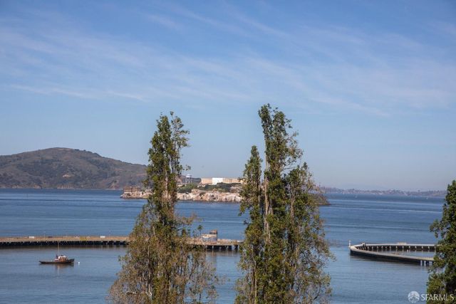 1050 North Point Street 405, San Francisco, CA 94109