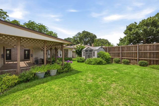 442 Brookfield Drive, Garland, TX 75040