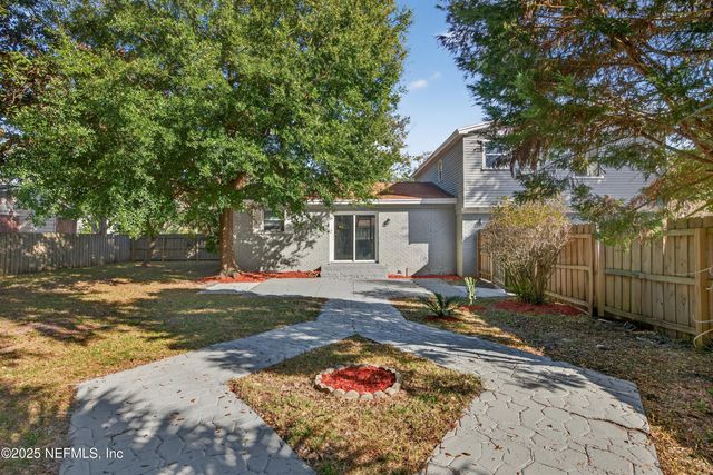 1808 STARWAN Road E, Jacksonville, FL 32211