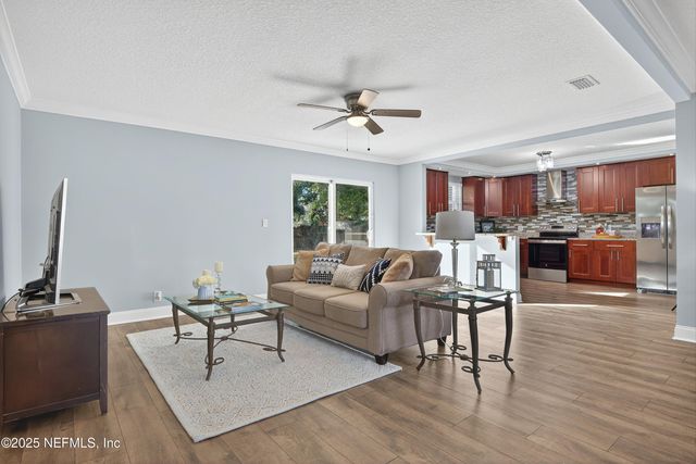 1808 STARWAN Road E, Jacksonville, FL 32211