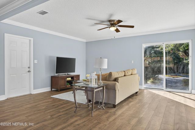 1808 STARWAN Road E, Jacksonville, FL 32211