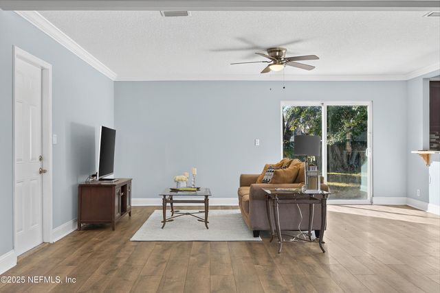 1808 STARWAN Road E, Jacksonville, FL 32211