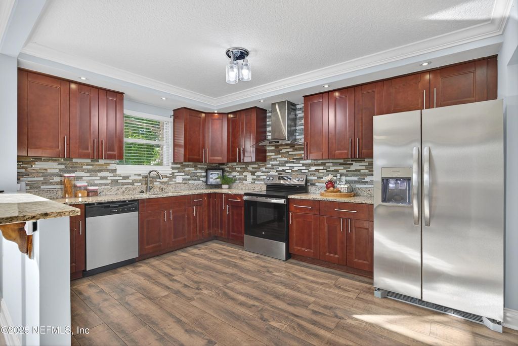 1808 STARWAN Road E, Jacksonville, FL 32211