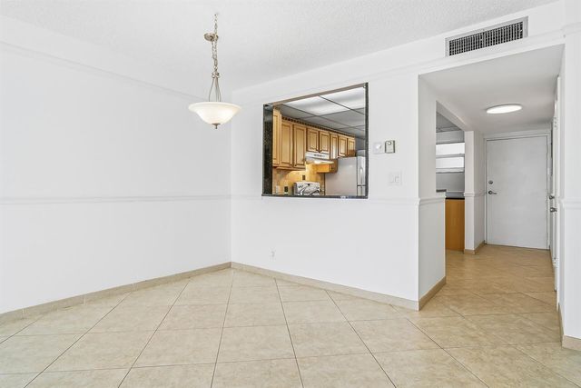 3580 S Ocean Boulevard 4c, South Palm Beach, FL 33480