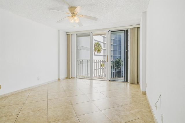3580 S Ocean Boulevard 4c, South Palm Beach, FL 33480