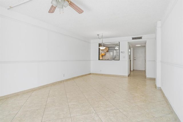3580 S Ocean Boulevard 4c, South Palm Beach, FL 33480