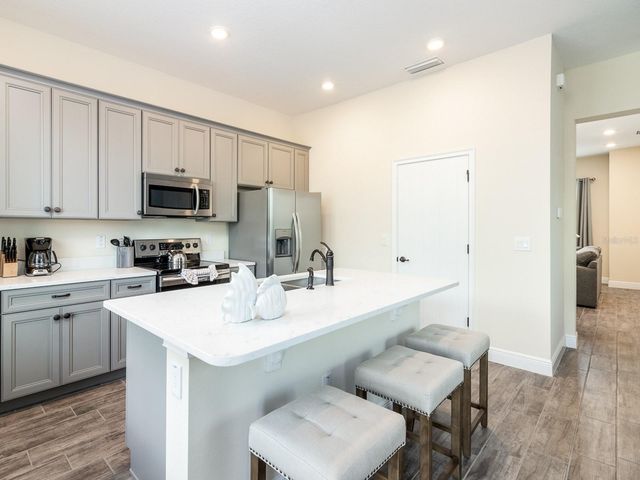 8081 DREAMSICLE DRIVE, Kissimmee, FL 34747