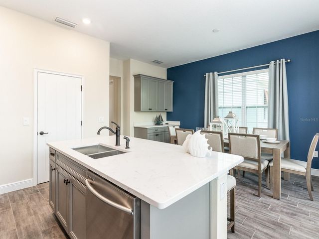 8081 DREAMSICLE DRIVE, Kissimmee, FL 34747