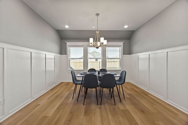 624 S Benchmark Lane, Fayetteville, AR 72704