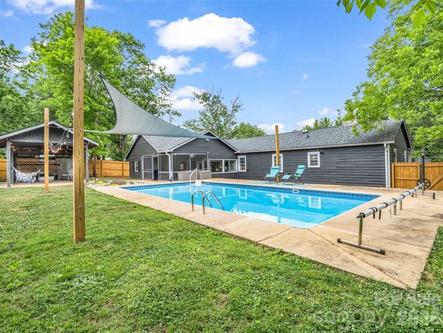 163 Tanner Street, Rutherfordton, NC 28193
