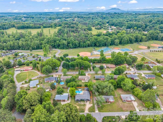 163 Tanner Street, Rutherfordton, NC 28193