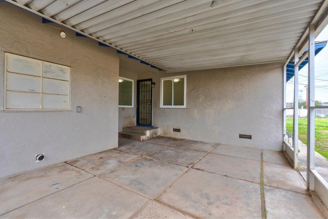 4074 N Ila Avenue, Fresno, CA 93705