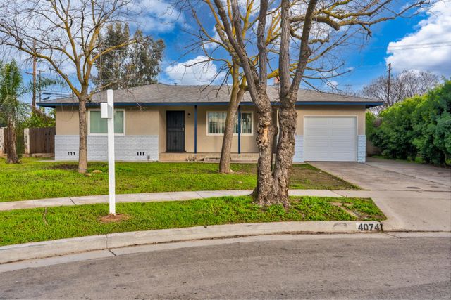 4074 N Ila Avenue, Fresno, CA 93705