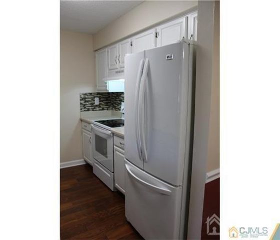 1201 Aspen Drive, Plainsboro, NJ 08536