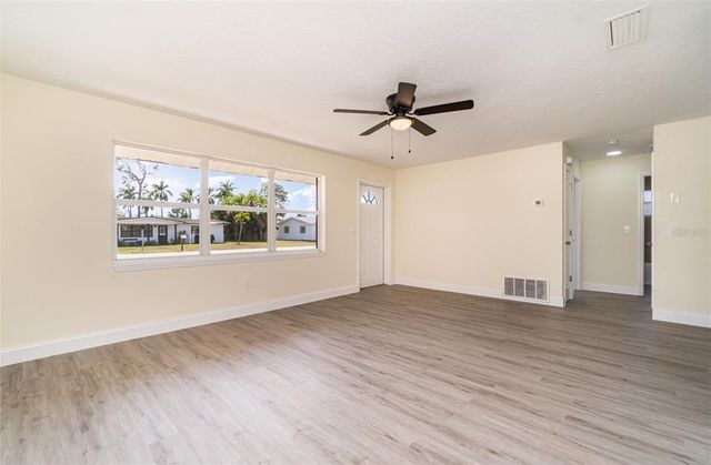 2225 ALDRIDGE AVENUE, Fort Myers, FL 33907