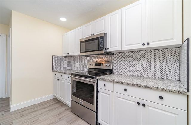 2225 ALDRIDGE AVENUE, Fort Myers, FL 33907