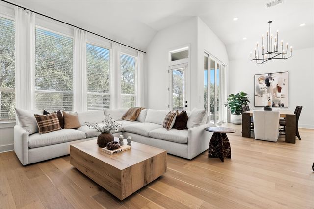 384 Leaning Rock RDG, Austin, TX 78737