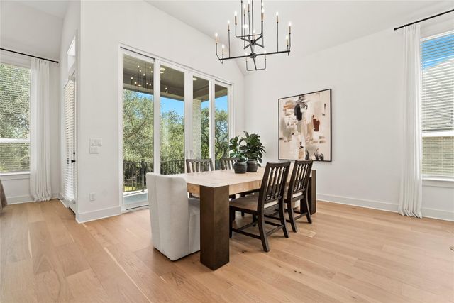 384 Leaning Rock RDG, Austin, TX 78737