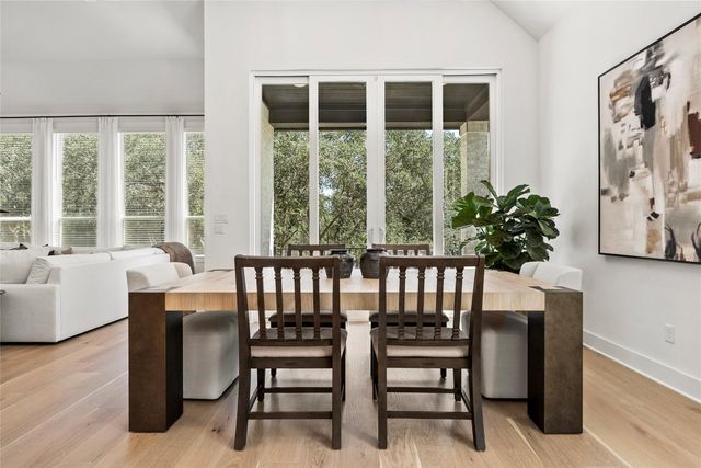384 Leaning Rock RDG, Austin, TX 78737