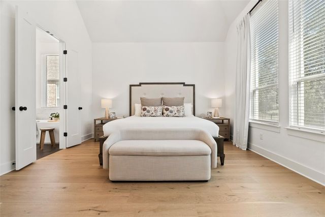 384 Leaning Rock RDG, Austin, TX 78737