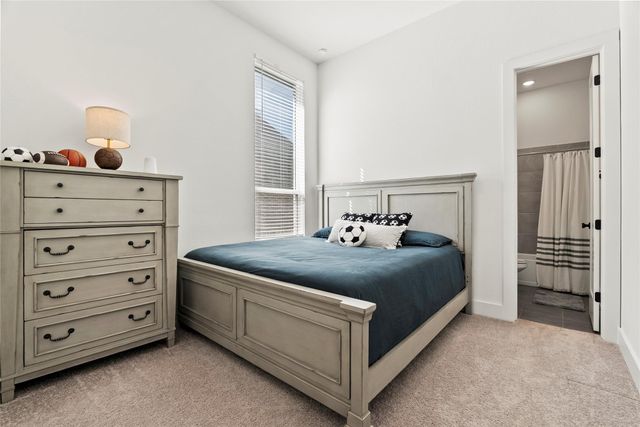 384 Leaning Rock RDG, Austin, TX 78737