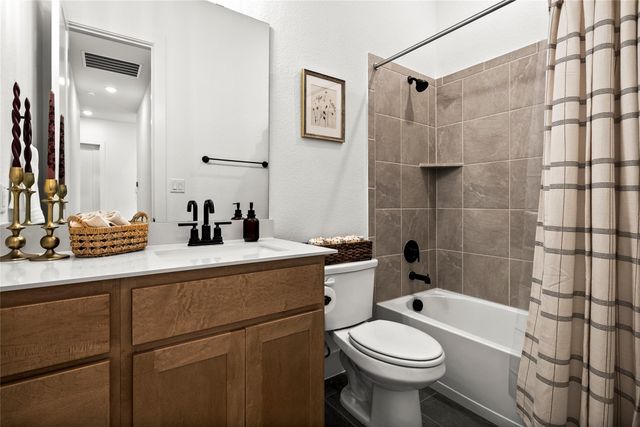 384 Leaning Rock RDG, Austin, TX 78737