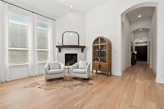 384 Leaning Rock RDG, Austin, TX 78737