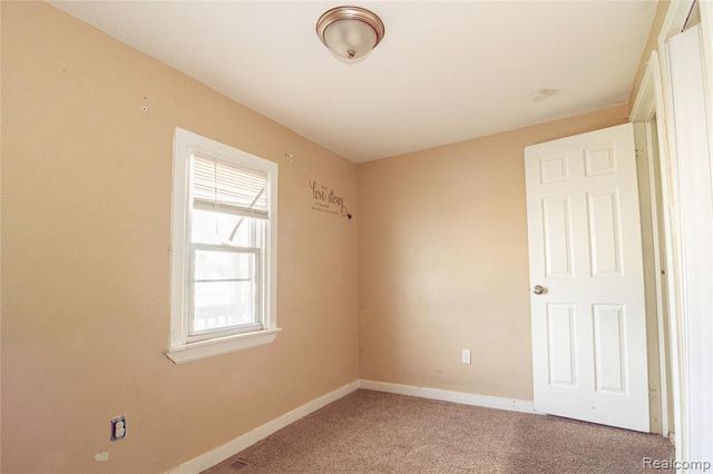 6444 Ashton Avenue, Detroit, MI 48228