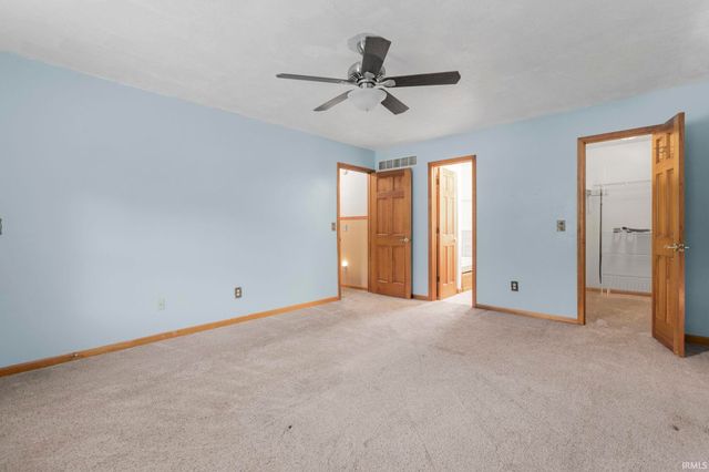 2004 N Meade Street, South Bend, IN 46628