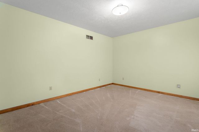2004 N Meade Street, South Bend, IN 46628