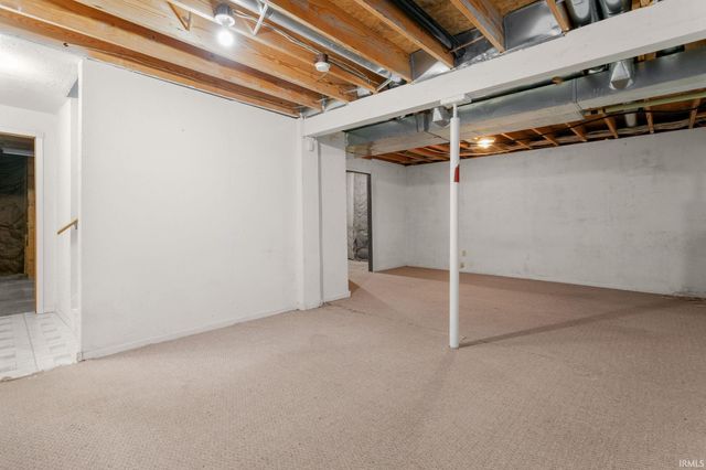 2004 N Meade Street, South Bend, IN 46628