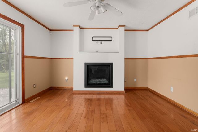 2004 N Meade Street, South Bend, IN 46628