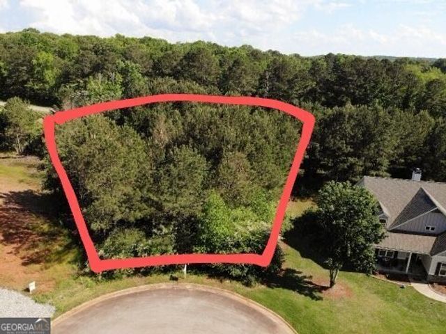 104 Landings Way, Lagrange, GA 30240