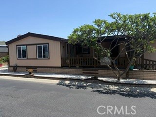 19009 S Laurel Park Rd 404, Compton, CA 90220
