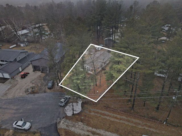 1799 N Lakeview Drive, Mears, MI 49436