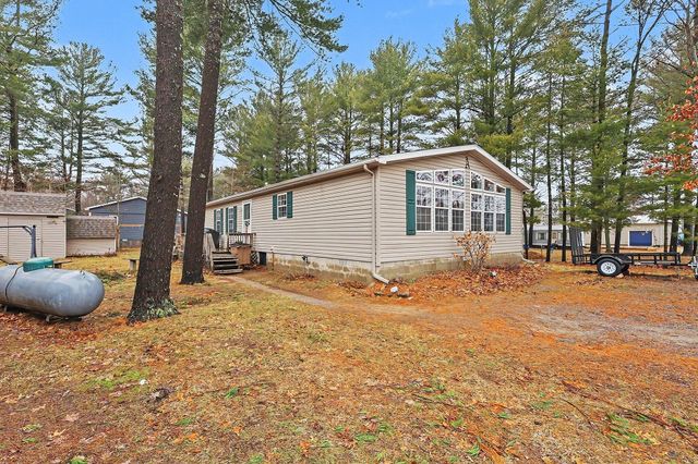 1799 N Lakeview Drive, Mears, MI 49436